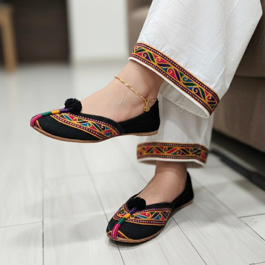 Rajasthani Nagra Khussa