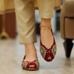 Elegant Front-Open Ladies Khussa - Image 3